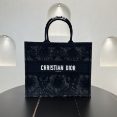 Christian Dior Shopping Bags